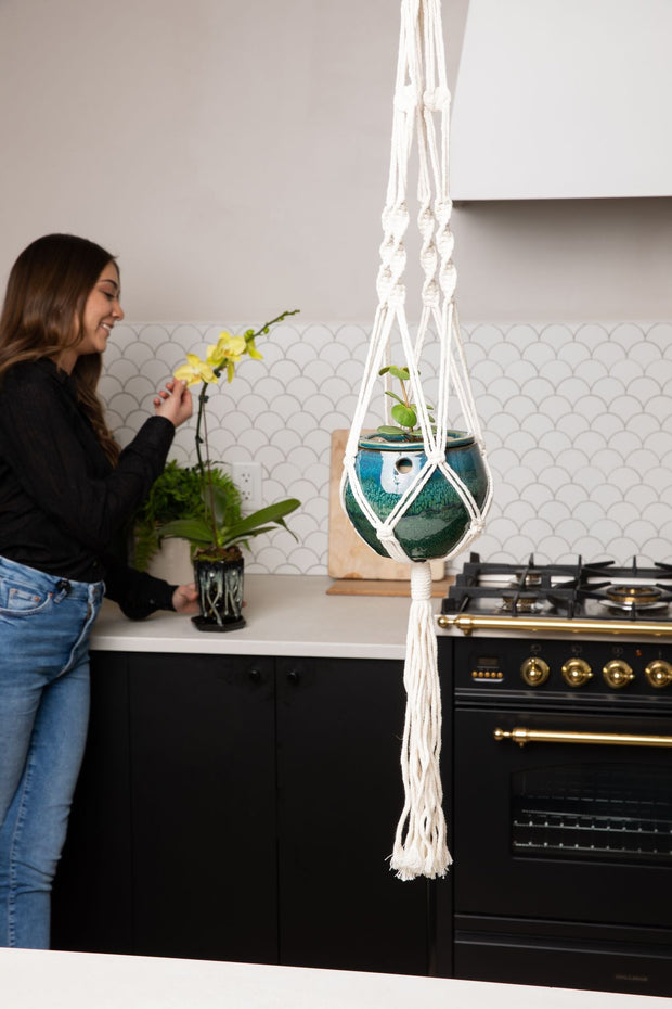 Deluxe Hand Woven Single Macrame Hanger - Obsidian Black